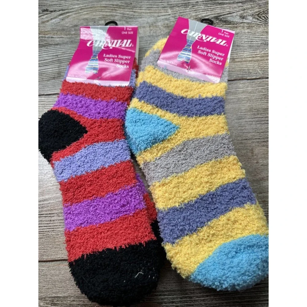 Stocking Stuffer Super Soft Slipper Fuzzy Socks Fun Prints Warm one size NWT